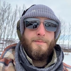 Meet your Posher, Aaron